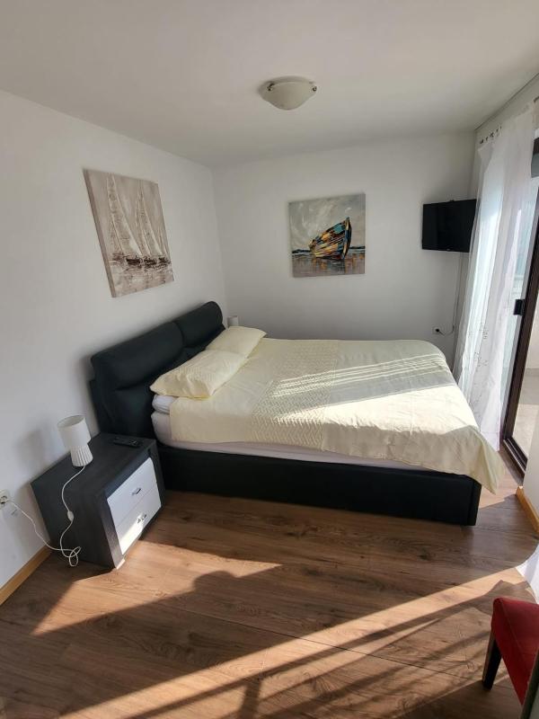 Apartment Stipe - image 21
