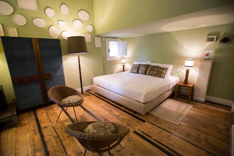 Premium Double Room - Annex image 3