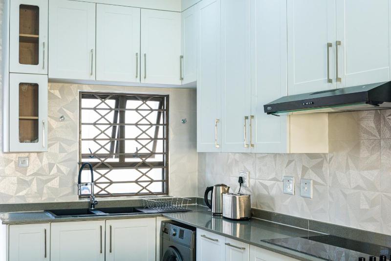 Beck Apartments - image 4