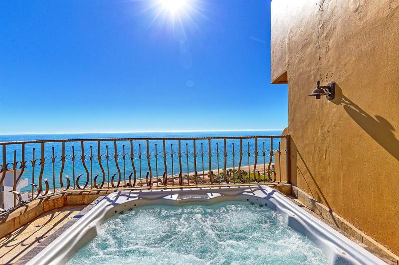 Bella Sirena A701 Penthouse Amazing Ocean Views - image 1