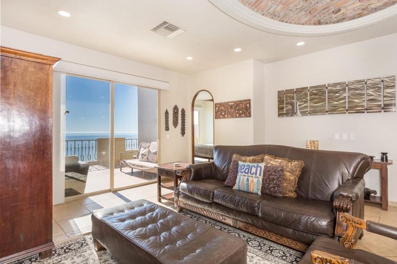 Bella Sirena A701 Penthouse Amazing Ocean Views - image 26