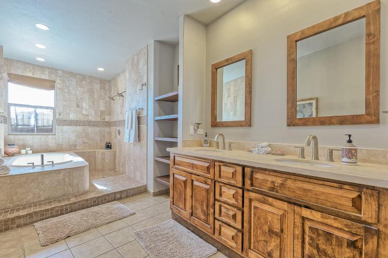 Bella Sirena A701 Penthouse Amazing Ocean Views - image 20
