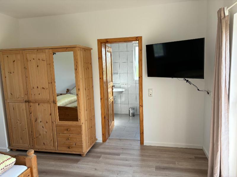 Large Double Room image 2