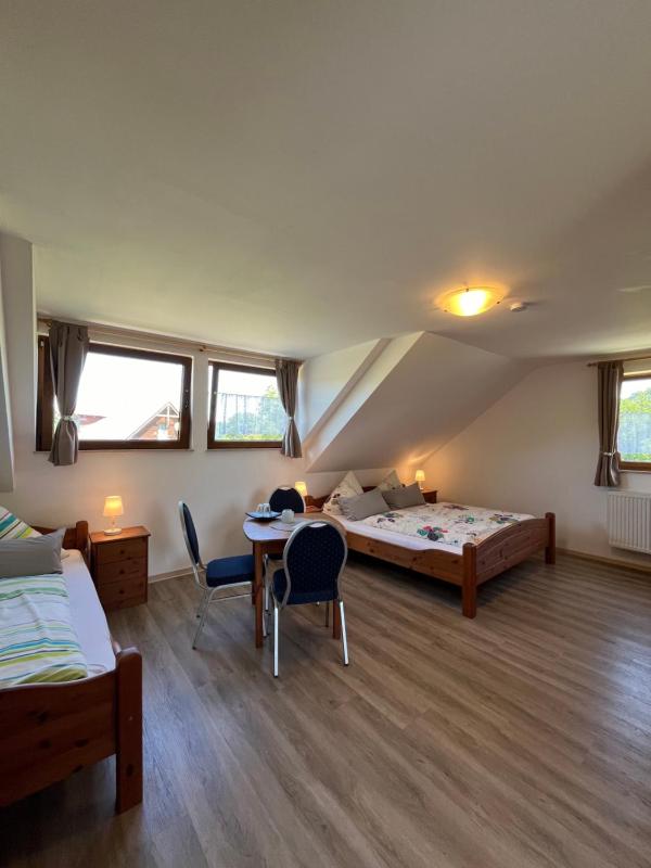 Triple Room image 4