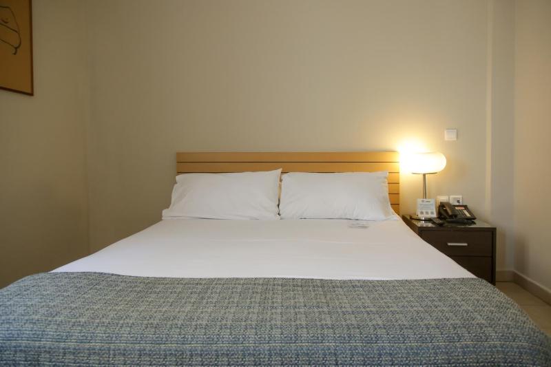 Single Room with City View  and Balcony image 1