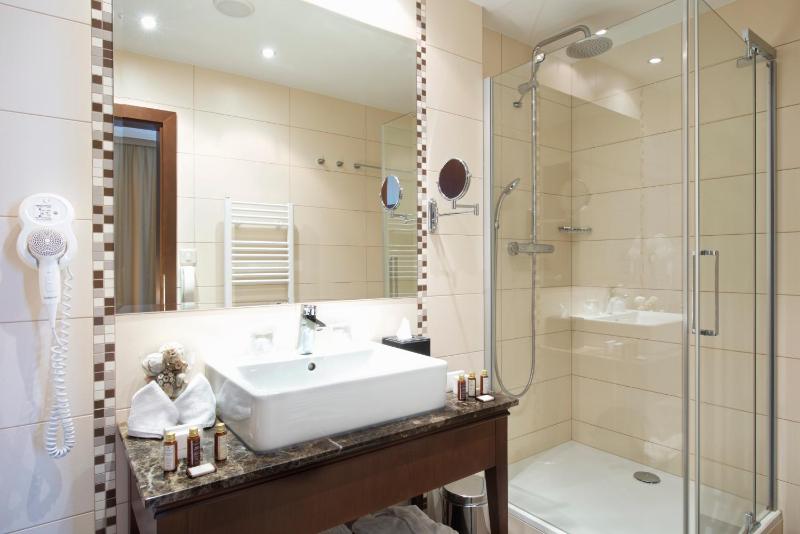 Executive Double Room with Terrace image 2