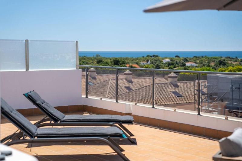 Ocean View Rooftop Paradise Tavira - image 20