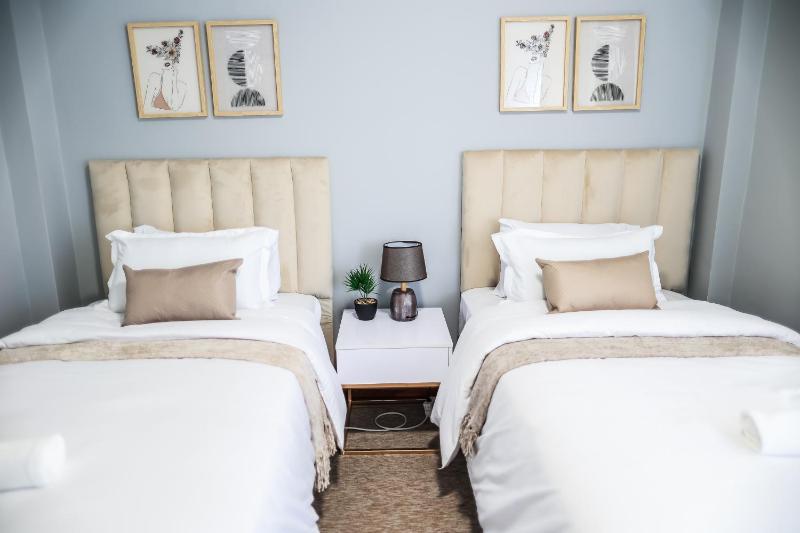 Daisy Dreams Apartment - image 12