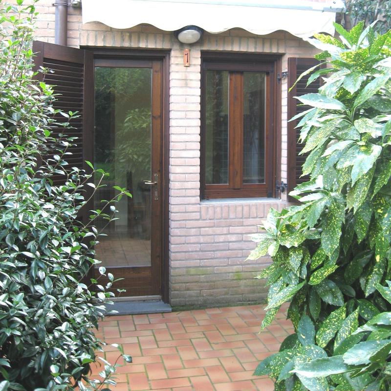 Apartment with Garden View - 1 image 3