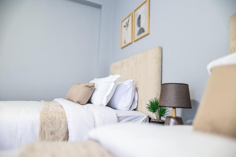 Daisy Dreams Apartment - image 14