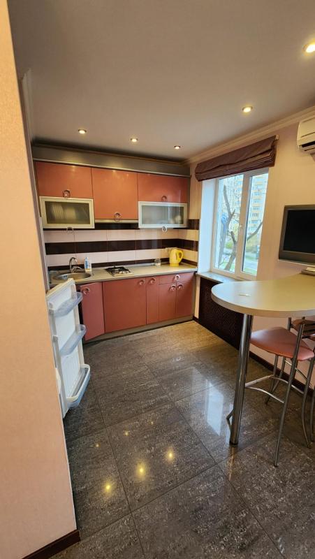 Lilac Apartment - image 4