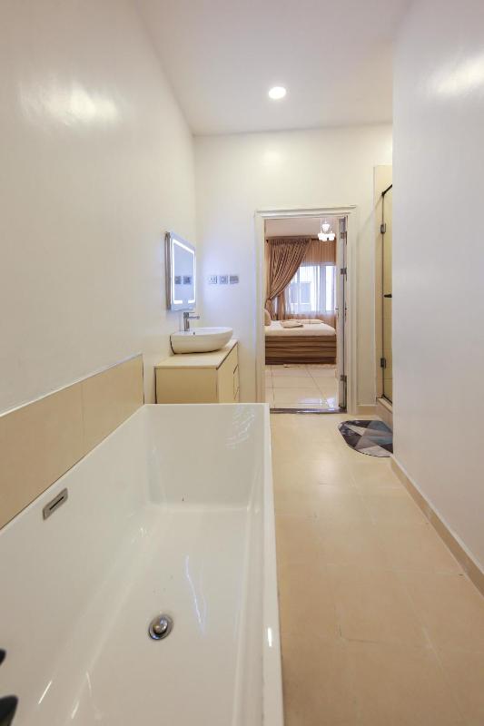 George Residence Osapa Lekki - image 6