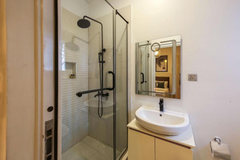 George Residence Osapa Lekki - image 15