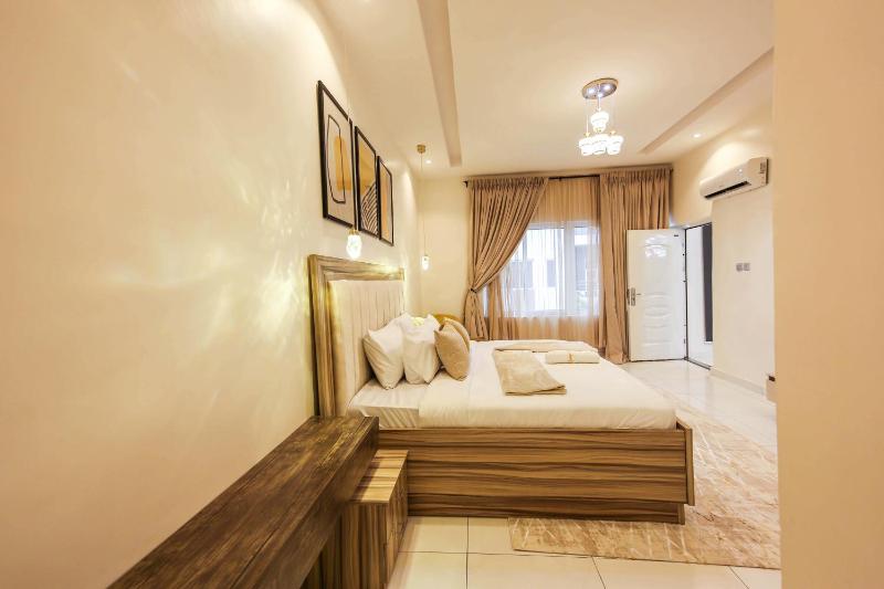 George Residence Osapa Lekki - image 8