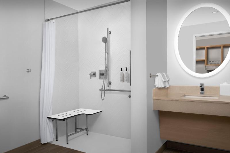 TownePlace Suites by Marriott Jacksonville Airport - image 15