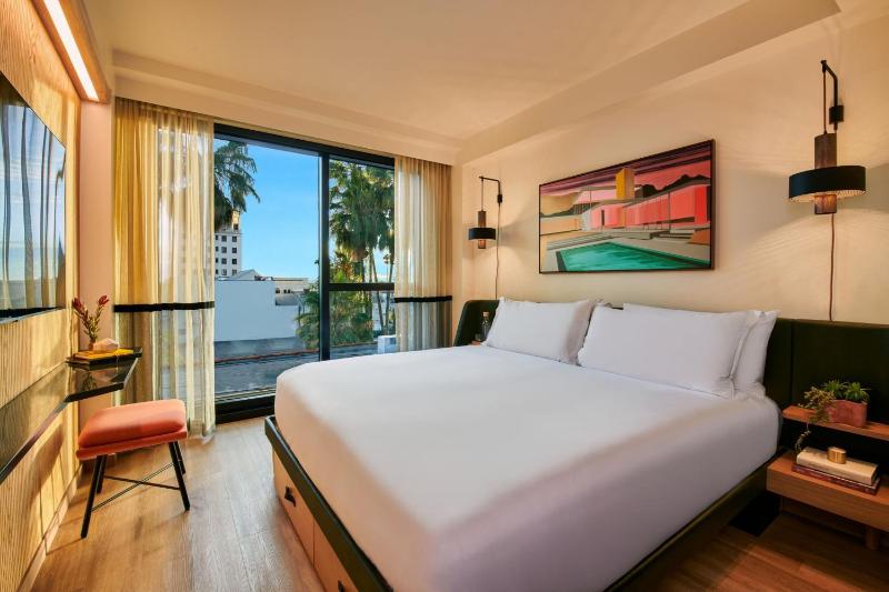 King Room image 1