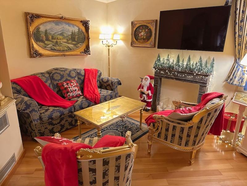 Michelangelo Suite (3 Adults) image 3