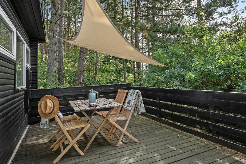 Peaceful And Cosy Holiday Home For 3 Guests Surrounded By Forest Near Fuglslev - image 18