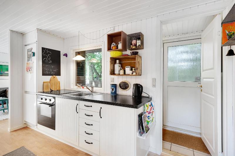 Peaceful And Cosy Holiday Home For 3 Guests Surrounded By Forest Near Fuglslev - image 14