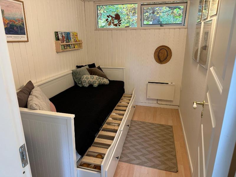 Peaceful And Cosy Holiday Home For 3 Guests Surrounded By Forest Near Fuglslev - image 5