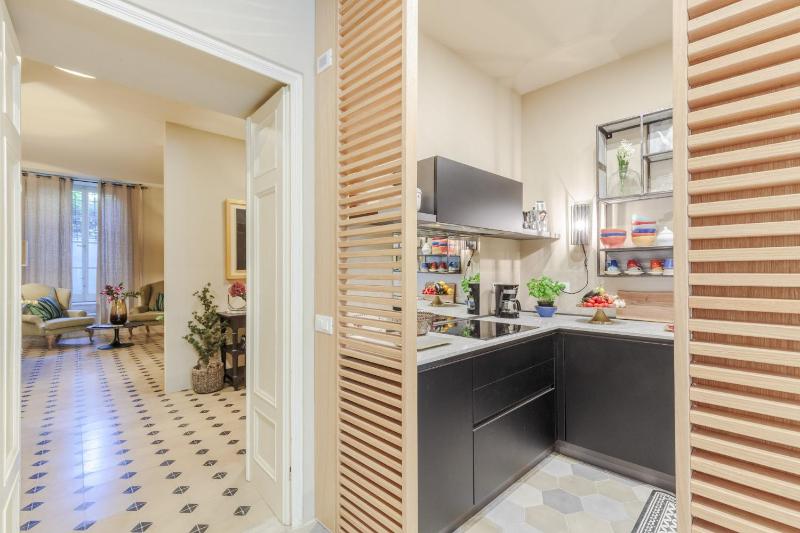 Vissi D Arte an Apartment with Garden - image 33
