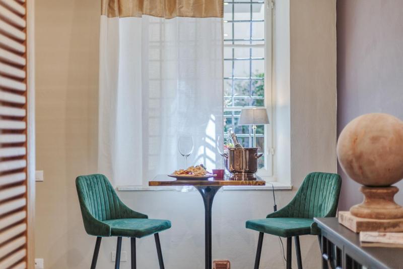 Vissi D Arte an Apartment with Garden - image 32