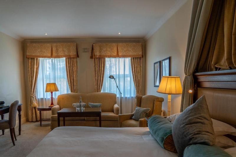 Deluxe Double/Twin Room image 1