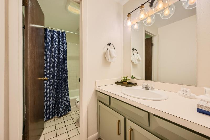 The Lift B107 condo - image 13