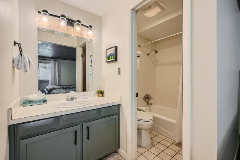 The Lift B107 condo - image 28