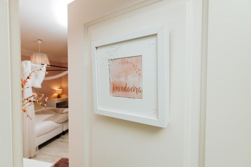 Suite Triple Room with Balcony image 4