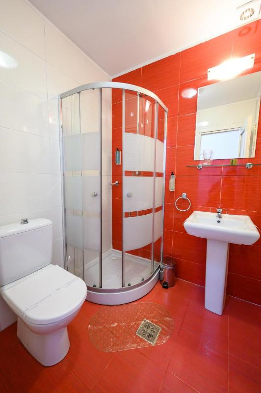 Single Room image 2