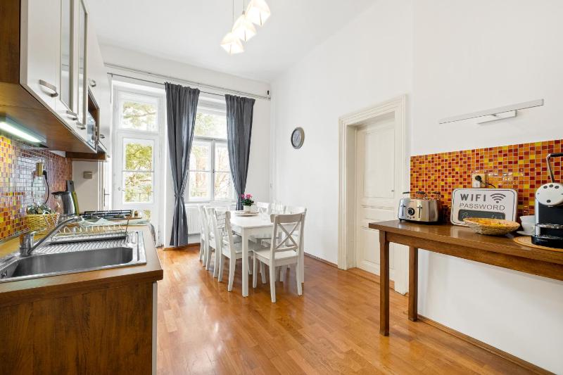 Prague Hostel Apartments - image 2