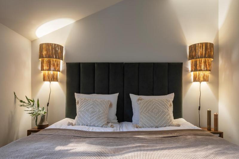 Quadruple Room image 4