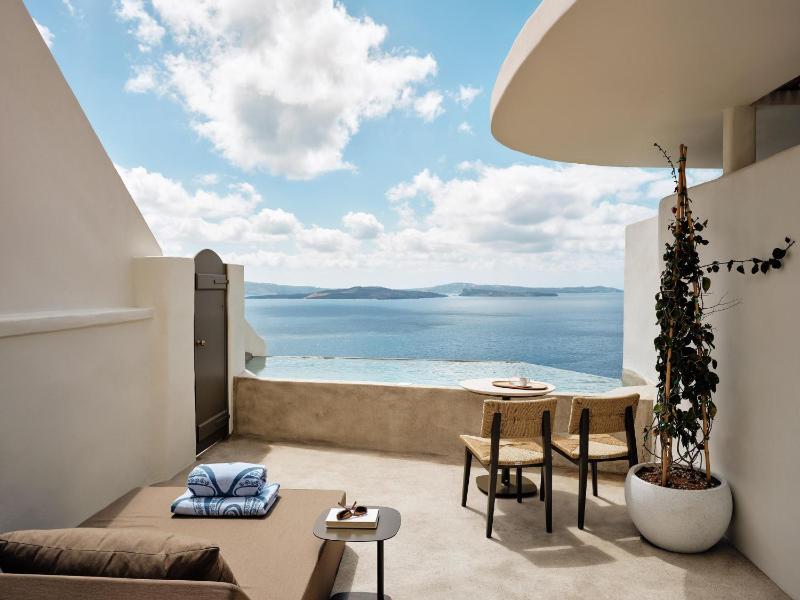 Signature Suite with Caldera View image 1