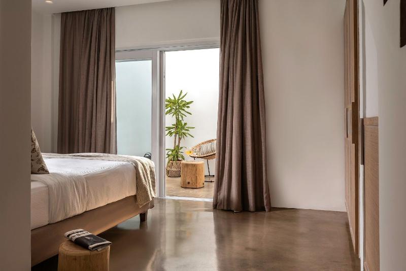 Two Bedroom Suite with Infinity Pool image 4