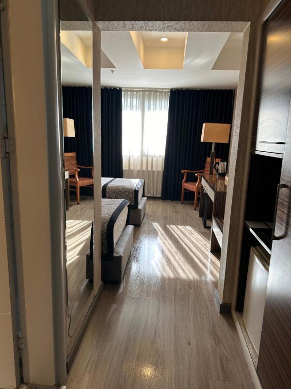 Standard Double or Twin Room image 2