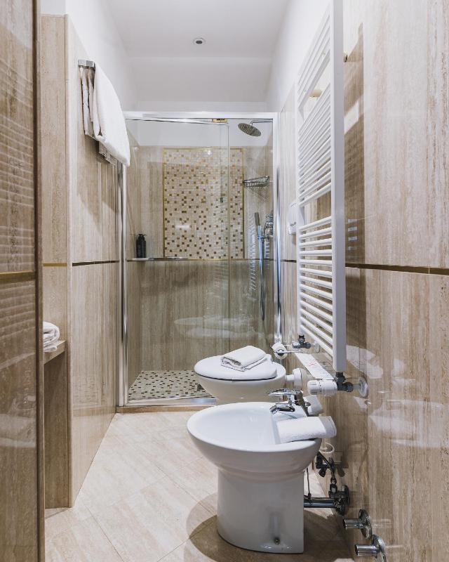 Suite with Canal View image 3