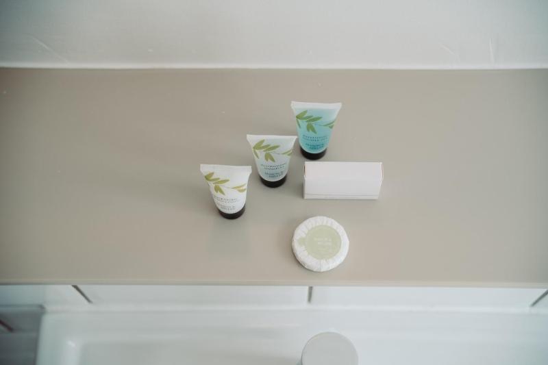 Reduced Rate Studio (Restricted View) image 4