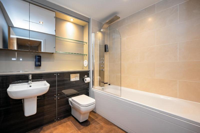 Two-Bedroom Apartment (6 Adults) image 3