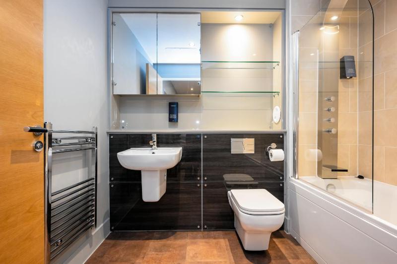 One-Bedroom Apartment (3 Adults) image 1