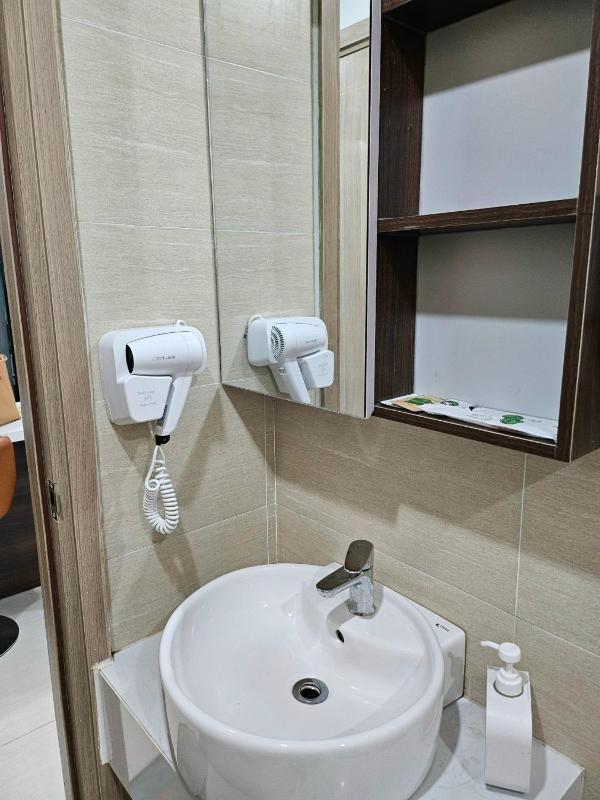 T- Plus Apartment - Căn hộ 2 PN view hồ bơi - image 13