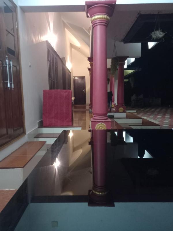 Stains holidayhome & party floor Cherai beach - image 1