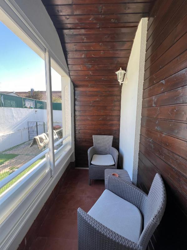 King Suite with Balcony image 1