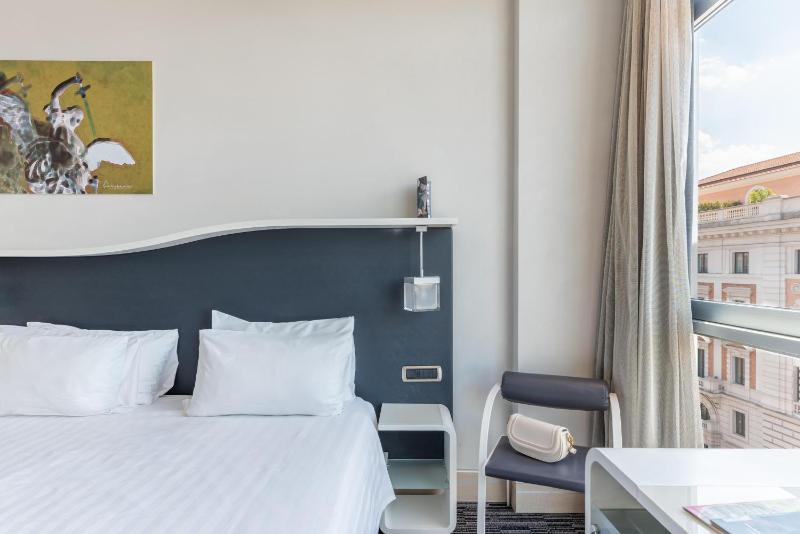 Comfort King Room image 4