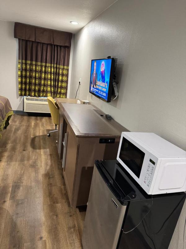 Deluxe Room image 2