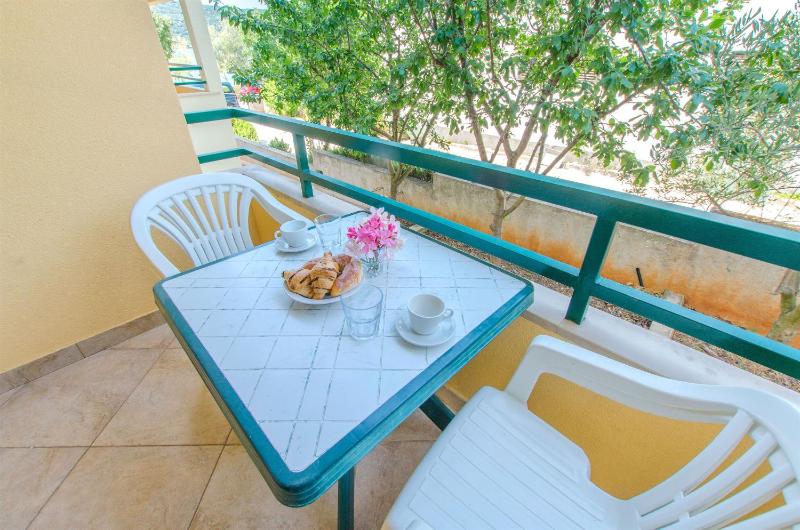 One-Bedroom Apartment with Balcony image 1