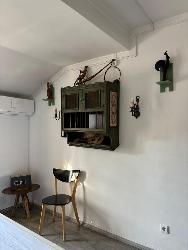 Suite with Balcony image 3