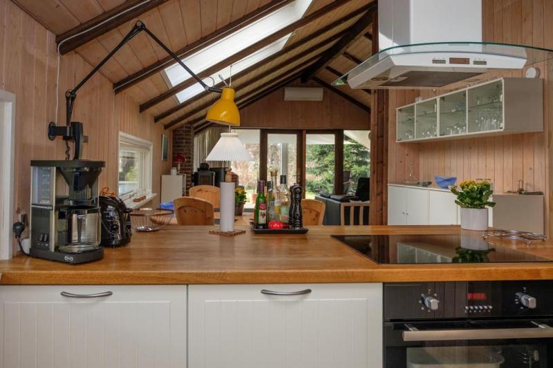 Well-Maintained Holiday Home On Private Natural Plot Just 200 Meters From Boeslum Beach - image 4