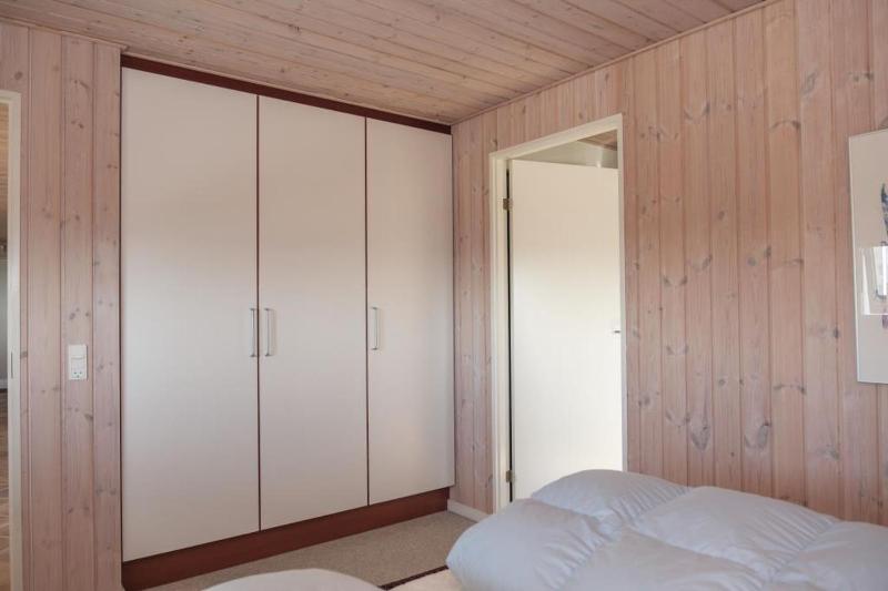 Awesome Home In Ebeltoft With 3 Bedrooms And Internet - image 4