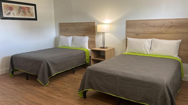 Weekly Inn - image 15